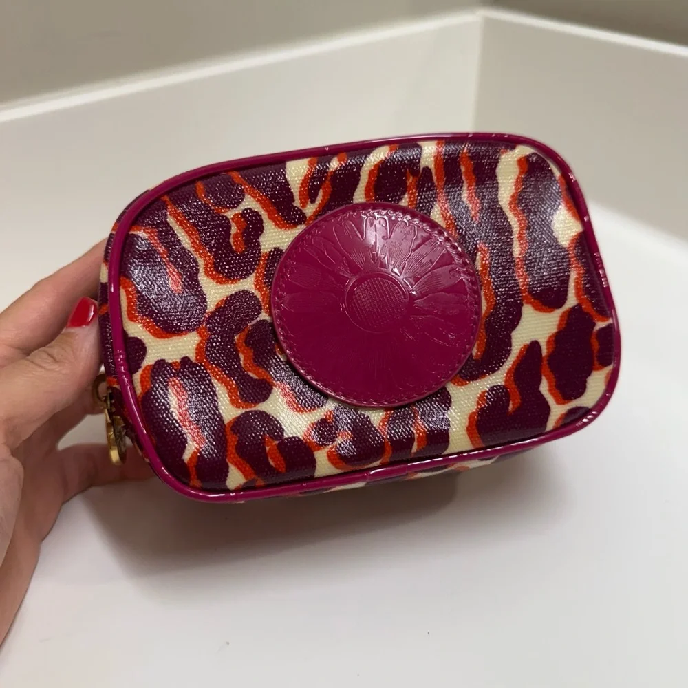 Tory Burch Animal Print Floral Cosmetic‎ Case Fuscia Orange Tory Logo Gold Zip